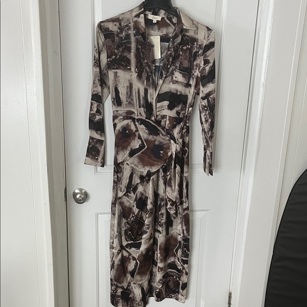 Elan Artistic Long Sleeve Dress in Brown and Black